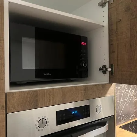 A 10 Min Du Centre De *