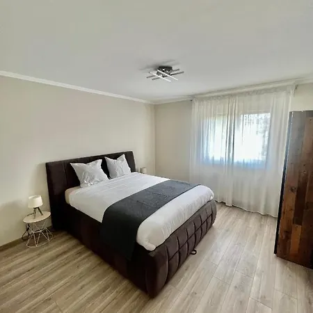 A 10 Min Du Centre De Apartment